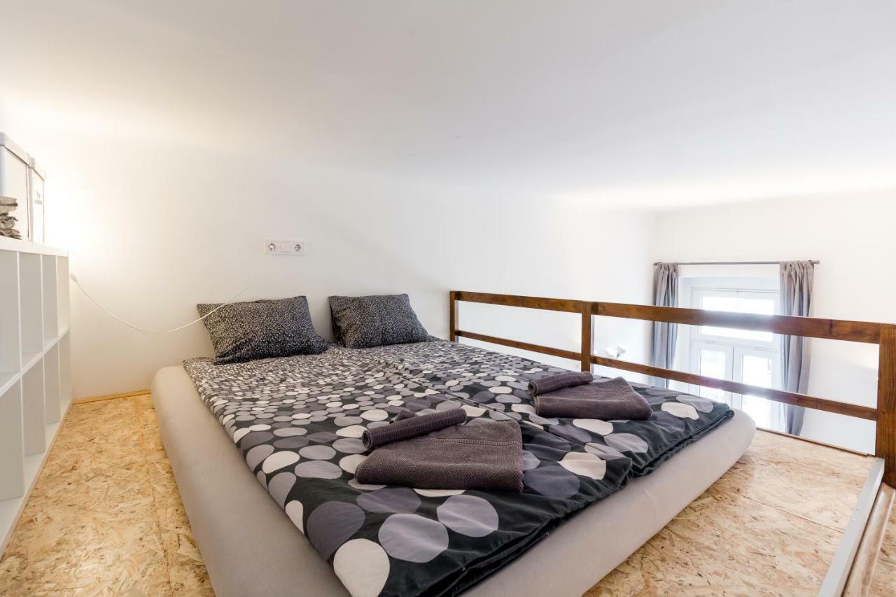 Flexible Selfcheckins 13 & 14 - Le Petit & Le Grand Zagreb - Centre - New - Apartments Repinc Exterior photo