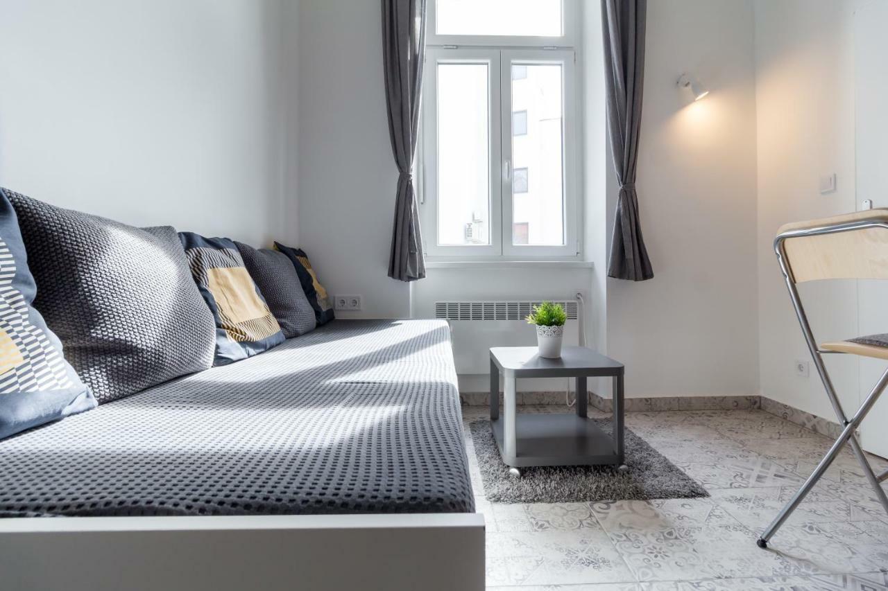 Flexible Selfcheckins 13 & 14 - Le Petit & Le Grand Zagreb - Centre - New - Apartments Repinc Exterior photo